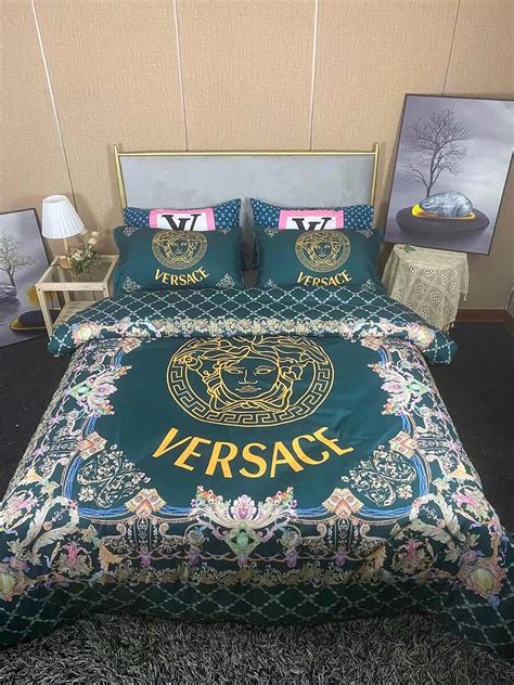 versace a set of bed linen imitation